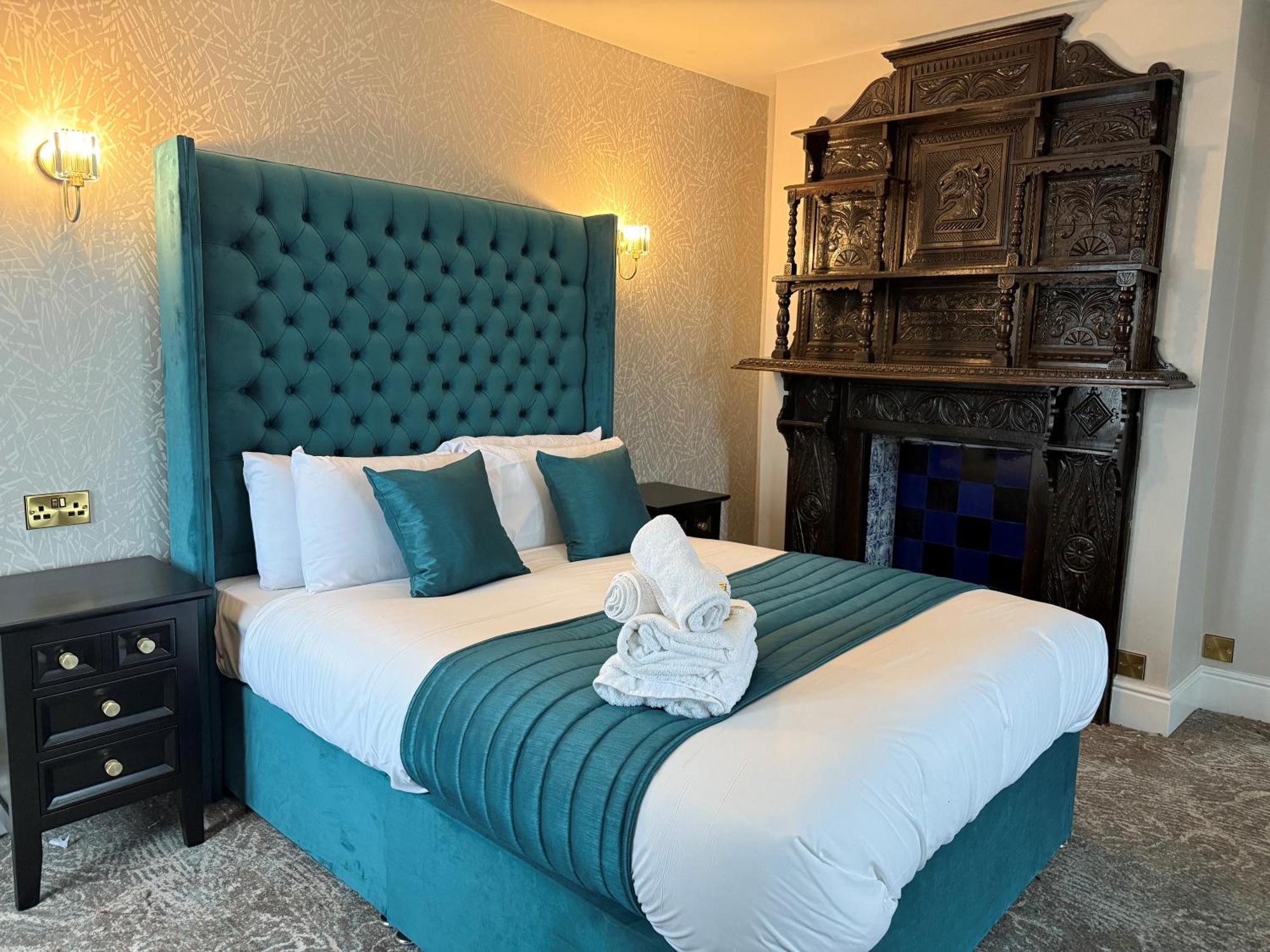 Hotel Lyons Woodlands Hall 4*