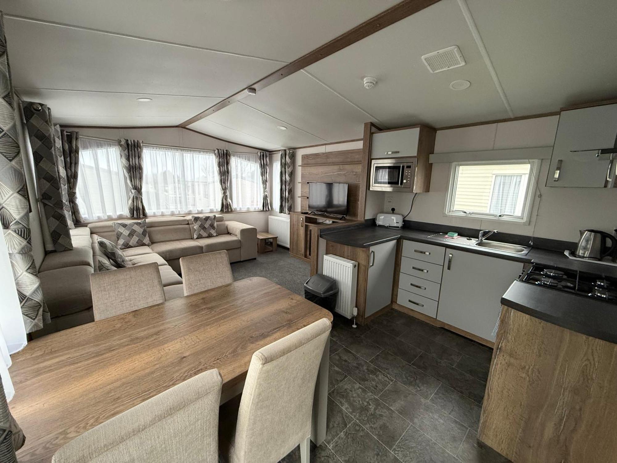 Lyons Woodlands Hall 4*