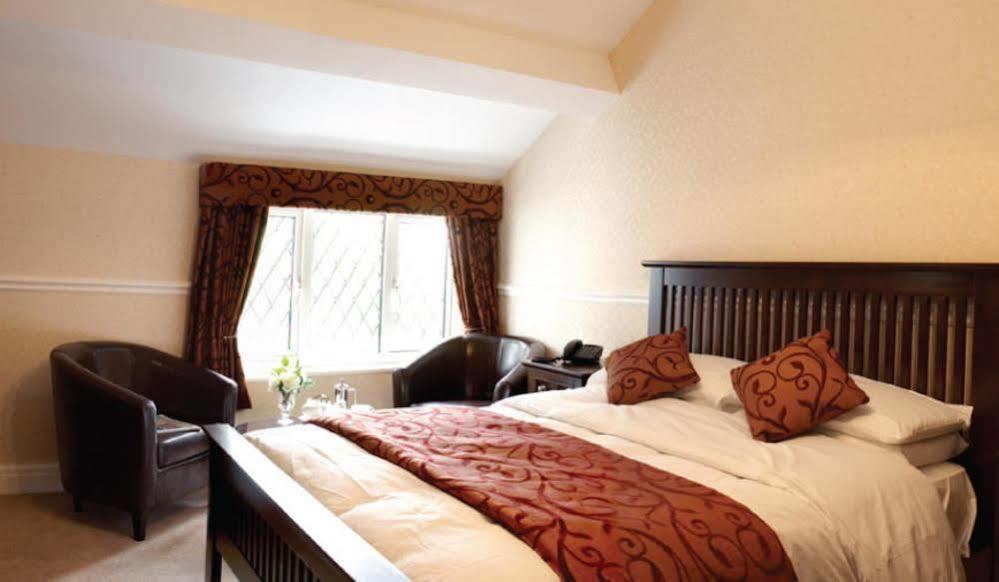 Lyons Woodlands Hall Hotel 4*